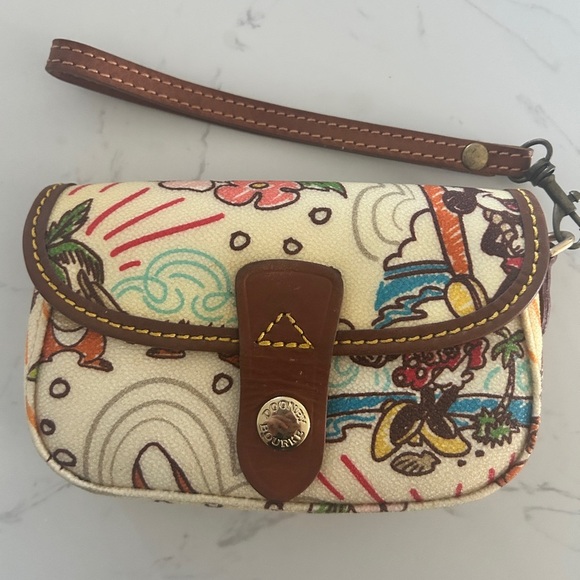 Dooney & Bourke RARE Aulani Hawaiian Mickey & Friends Wristlet, Disney – EUC - Picture 3 of 11